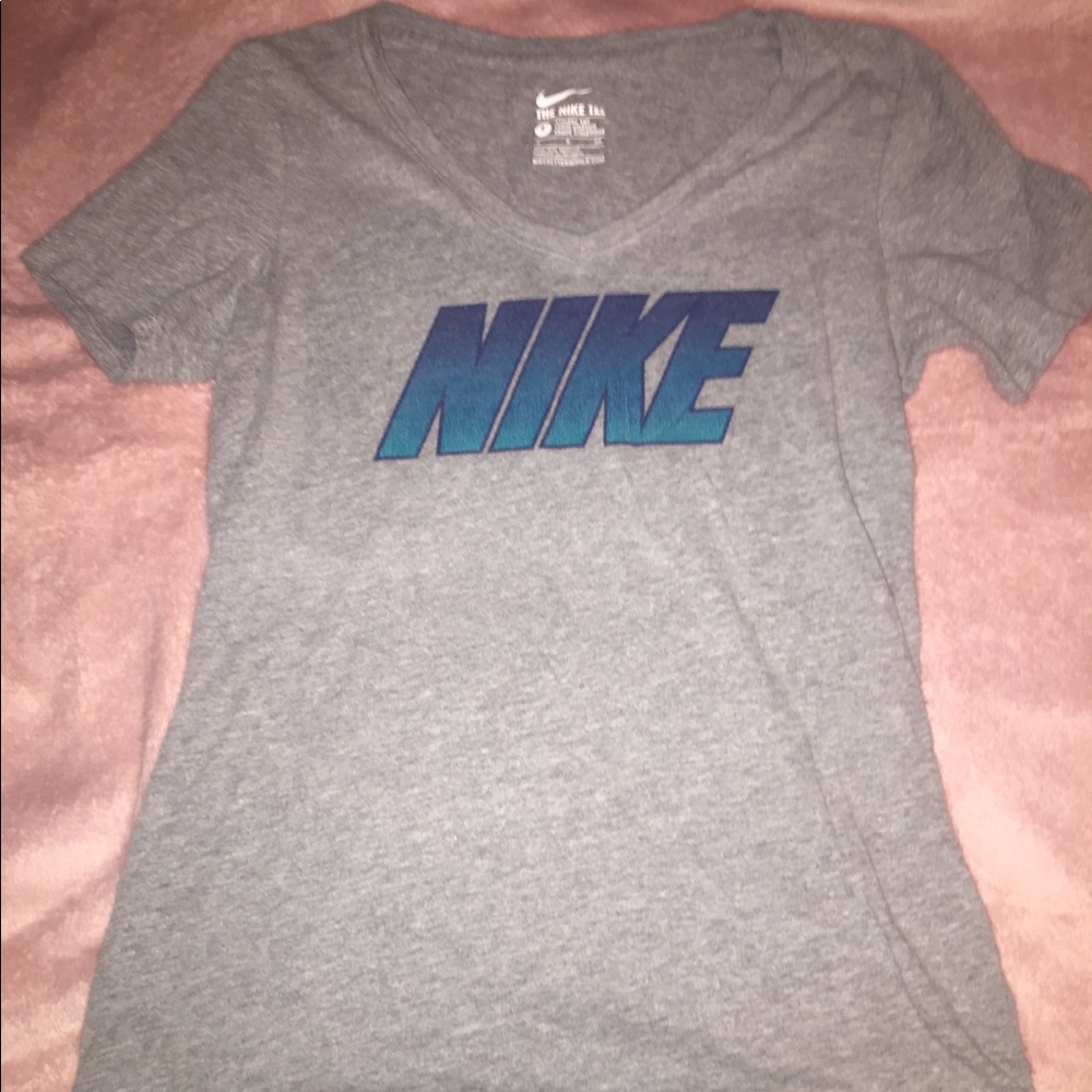 Nike T-shirt